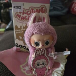 NIB CONFIRMED AUTHENTIC MACAROON LABUBU